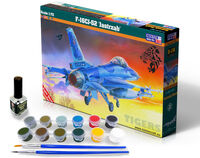 F-16CJ-52 Jastrzb - Model Set - Image 1